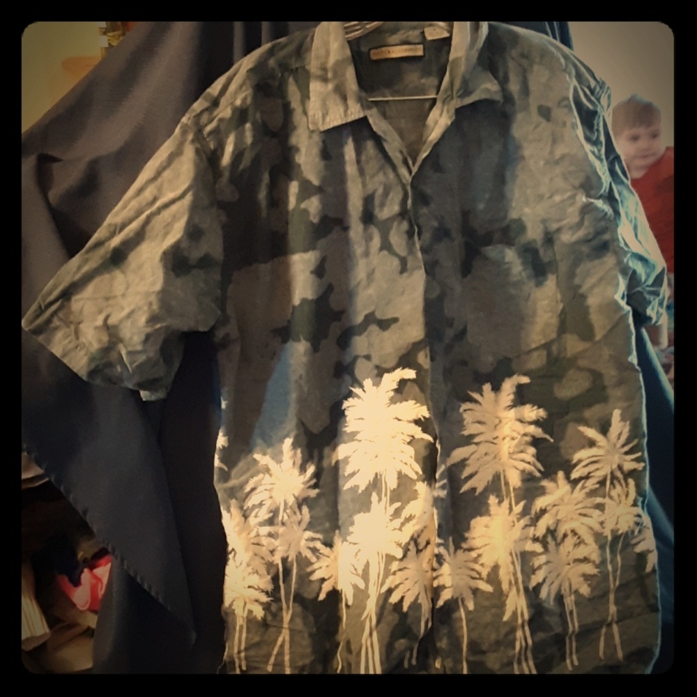 Natural Identity mens xl top